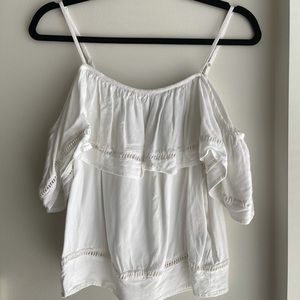 CROPPED OPEN-SHOULDER TOP